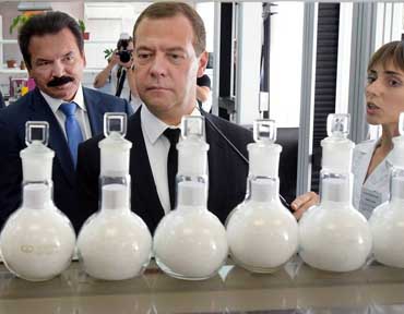 визит Медведева на нефтехимическое предпориятие
